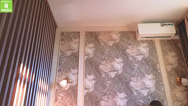 Katy perry  online show from 10-16-25, 03:37