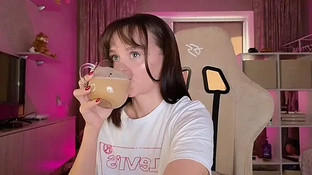 Katy perry  online show from 03-15-25, 02:46