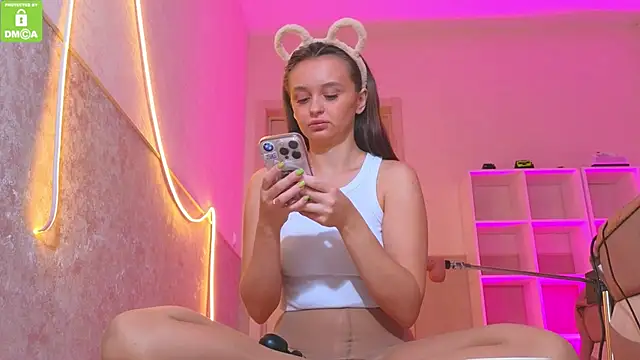 Katy perry  online show from 10-29-25, 03:49