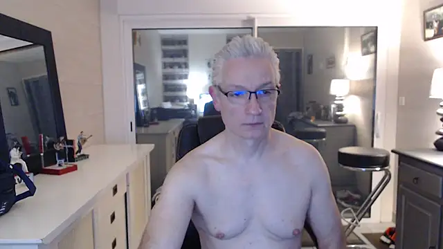 Snapshot of Goduleur69 chatting on 03-10-25, 01:23 Goduleur69 online show from 03-10-25, 01:23