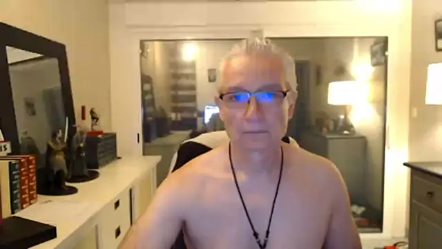 Snapshot of Goduleur69 chatting on 06-11-26, 03:42 Goduleur69 online show from 06-11-26, 03:42