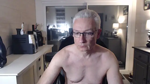 Snapshot of Goduleur69 chatting on 12-10-24, 09:22 Goduleur69 online show from 12-10-24, 09:22