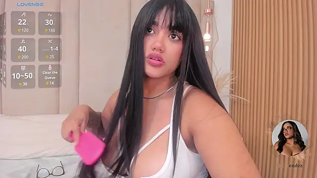 Snapshot of ElaEndez_ chatting on 02-16-25, 04:21 ElaEndez  online show from 02-16-25, 04:21