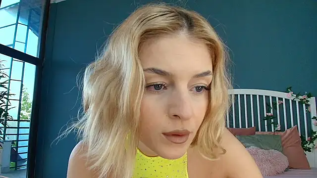 AlicePirs online show from 05-25-26, 04:01