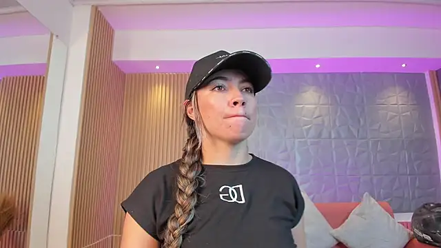 Alessia Taylorr online show from 03-18-25, 11:44