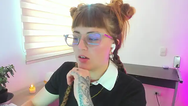 Snapshot of tekila__ chatting on 04-08-26, 09:49 tekila online show from 04-08-26, 09:49