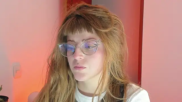 Snapshot of tekila__ chatting on 06-20-26, 12:15 tekila online show from 06-20-26, 12:15