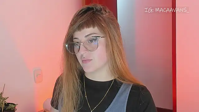 Snapshot of tekila__ chatting on 06-09-26, 11:28 tekila online show from 06-09-26, 11:28