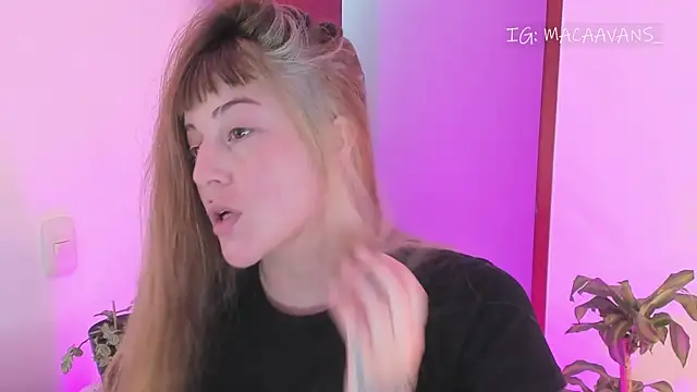 Snapshot of tekila__ chatting on 06-25-26, 12:19 tekila online show from 06-25-26, 12:19