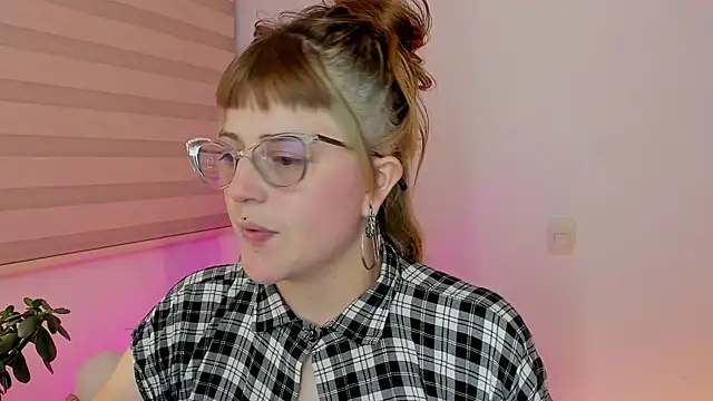 Snapshot of tekila__ chatting on 07-02-26, 03:23 tekila online show from 07-02-26, 03:23