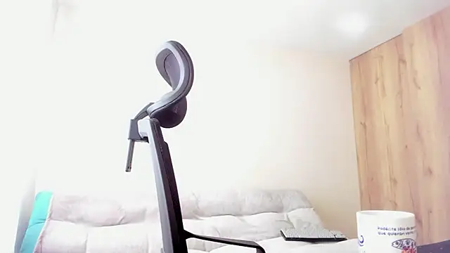 Sweetdreamses  online show from 02-13-26, 02:06