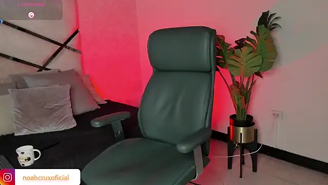 noah crux online show from 09-11-25, 11:54