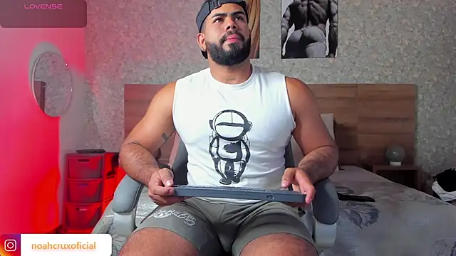noah crux online show from 09-29-25, 08:14