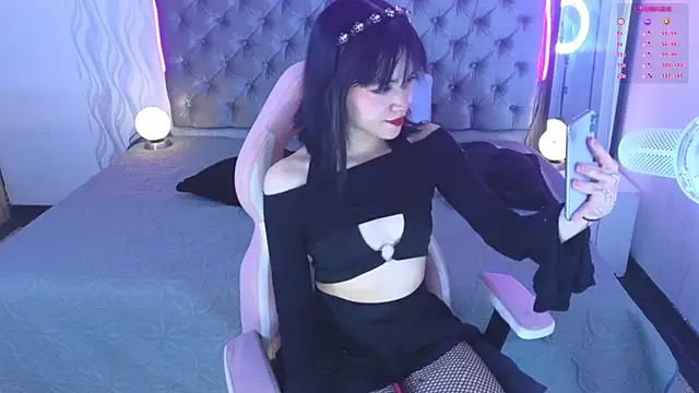 zoe arango online show from 12-11-24, 09:12