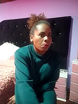 Snapshot of Camille_rose_ chatting on 10-08-25, 05:02 Camille rose online show from 10-08-25, 05:02