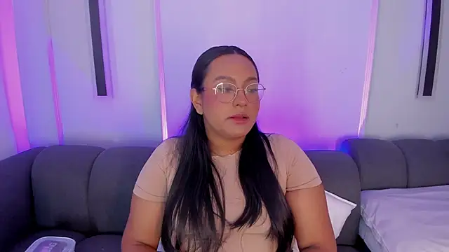 ellamontoya online show from 11-10-25, 12:21