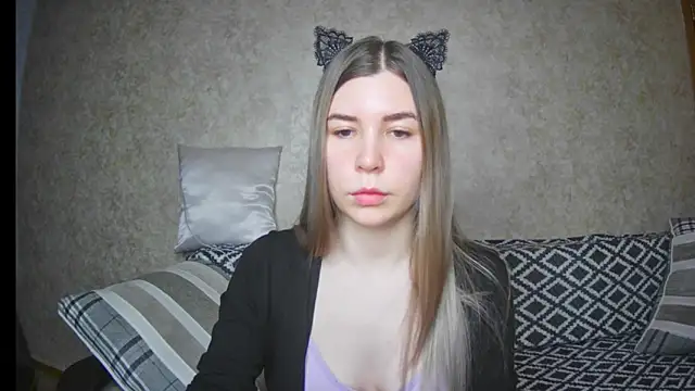 ElllaNuar online show from 02-03-25, 04:25