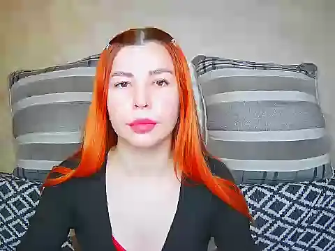 ElllaNuar online show from 10-15-25, 03:27