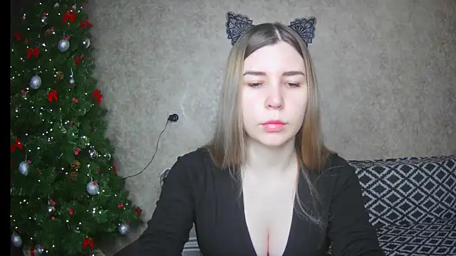 ElllaNuar online show from 01-28-25, 02:00