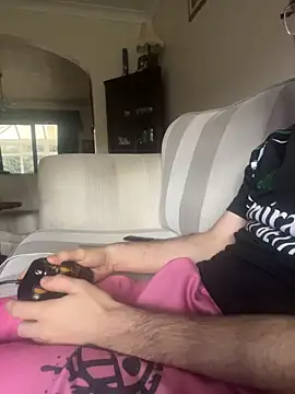 Snapshot of EE123458 chatting on 11-07-25, 02:54 EE123458 online show from 11-07-25, 02:54