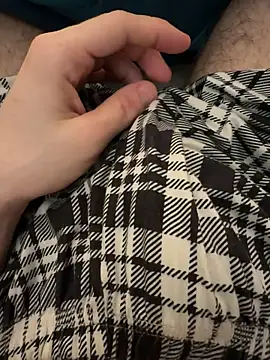 Snapshot of EE123458 chatting on 02-25-26, 02:01 EE123458 online show from 02-25-26, 02:01