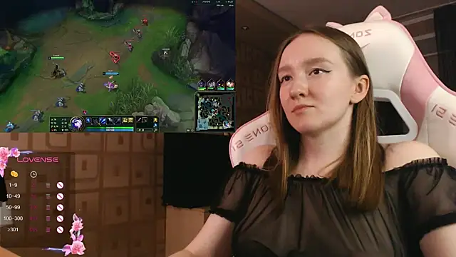 MoonlishSiren online show from 10-07-25, 09:27