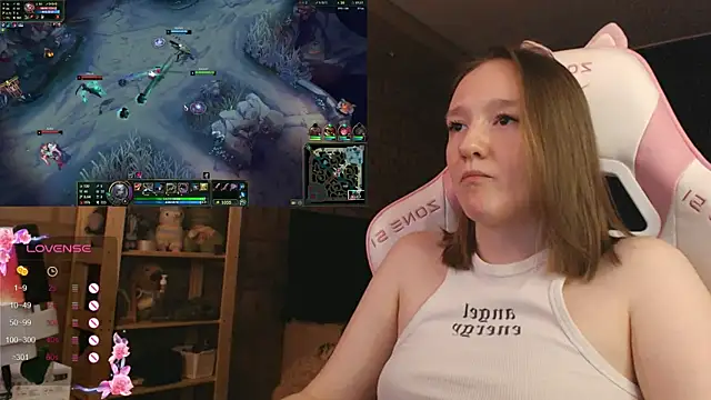 MoonlishSiren online show from 11-23-25, 06:29