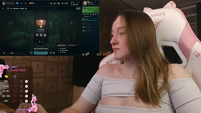 MoonlishSiren online show from 10-11-25, 08:10