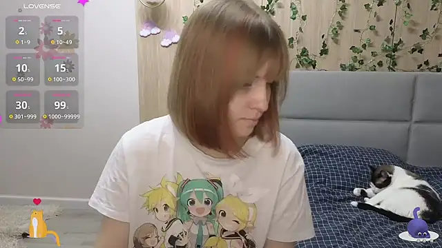 Snapshot of HermioneHHH chatting on 03-18-25, 06:17 HermioneHHH online show from 03-18-25, 06:17
