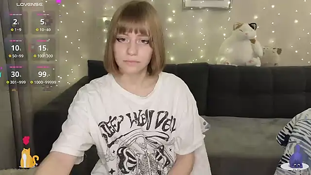 Snapshot of HermioneHHH chatting on 01-14-25, 10:12 HermioneHHH online show from 01-14-25, 10:12