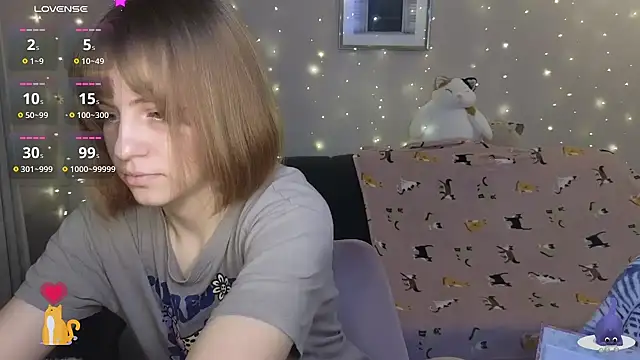 Snapshot of HermioneHHH chatting on 01-23-25, 08:02 HermioneHHH online show from 01-23-25, 08:02