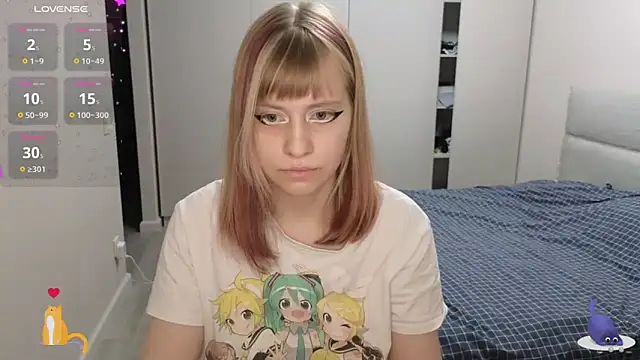 Snapshot of HermioneHHH chatting on 10-05-25, 06:09 HermioneHHH online show from 10-05-25, 06:09