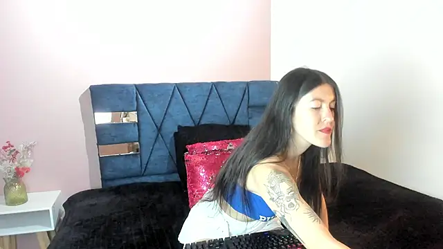 LiaCooper  online show from 05-29-26, 01:17