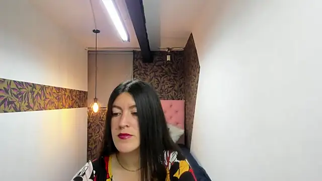 LiaCooper  online show from 03-15-25, 12:02