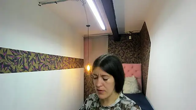 LiaCooper  online show from 03-06-25, 06:05