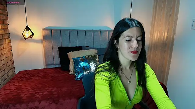 LiaCooper  online show from 06-08-26, 12:38