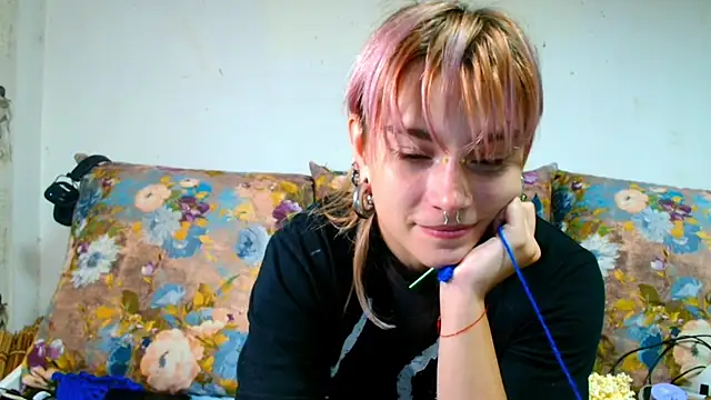 Sophie Bell online show from 07-16-26, 08:50