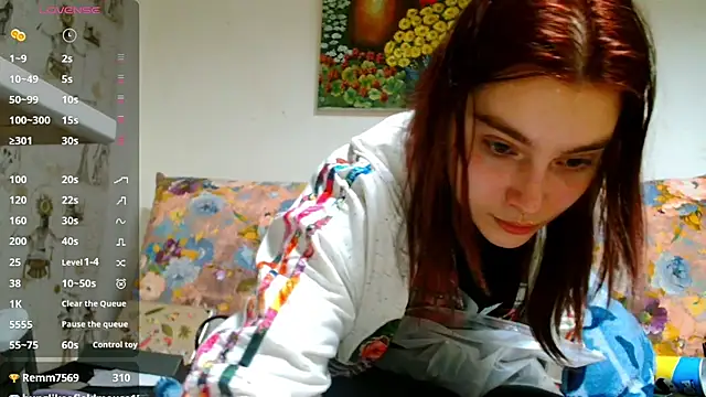Sophie Bell online show from 02-05-25, 10:22