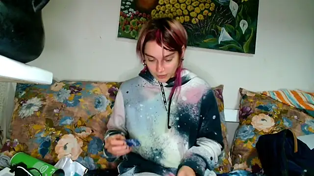 Sophie Bell online show from 10-03-25, 05:25