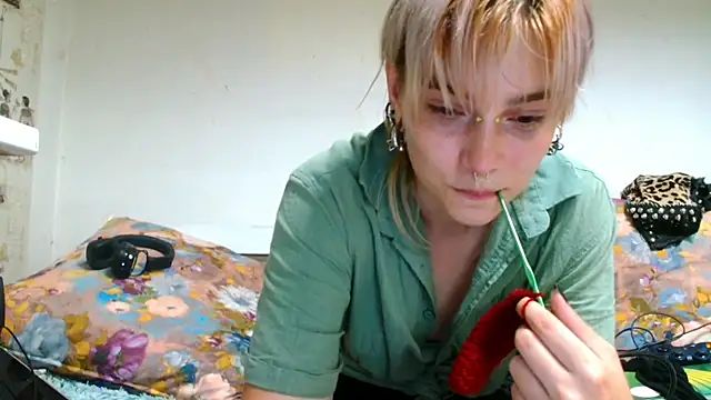 Sophie Bell online show from 06-25-26, 07:52