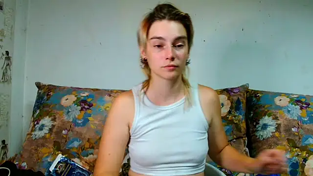Sophie Bell online show from 08-02-26, 10:51