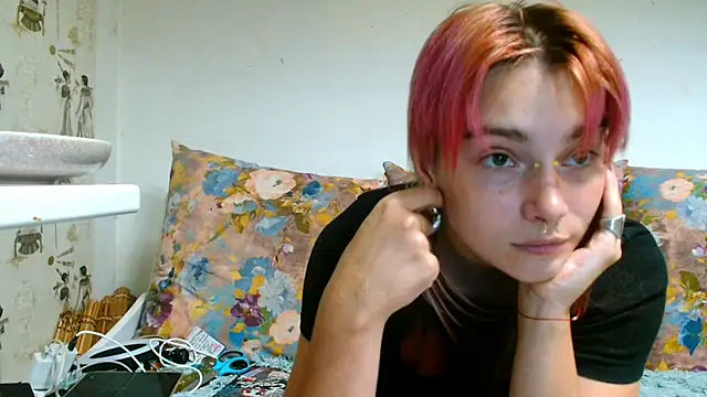 Sophie Bell online show from 07-09-26, 05:12