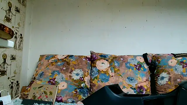 Sophie Bell online show from 06-11-26, 06:05