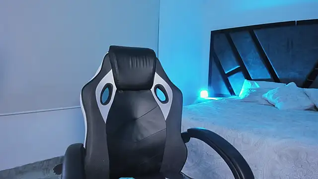 MelodyBliss online show from 10-27-25, 04:13