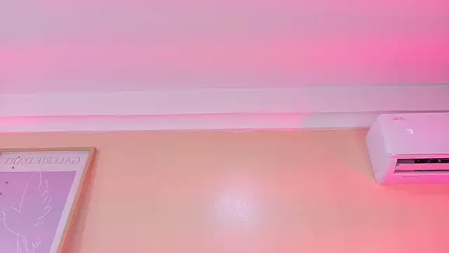 Snapshot of KendalMilleer chatting on 03-21-26, 09:14 KendalMilleer online show from 03-21-26, 09:14