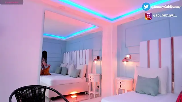 gabi bunny online show from 02-25-26, 05:24