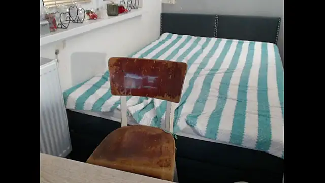 Sweetboobs online show from 11-23-25, 06:40