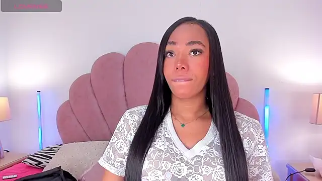 Nicole Paradise online show from 02-11-26, 01:11