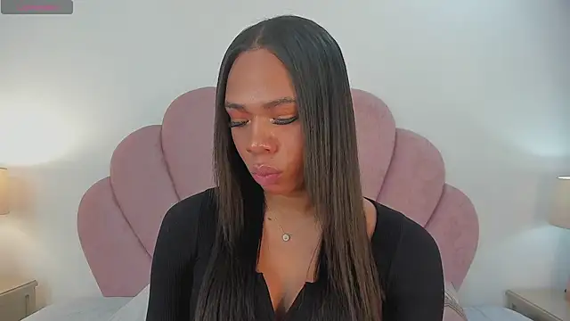 Nicole Paradise online show from 03-19-25, 01:07