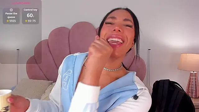 Nicole Paradise online show from 02-19-26, 12:24